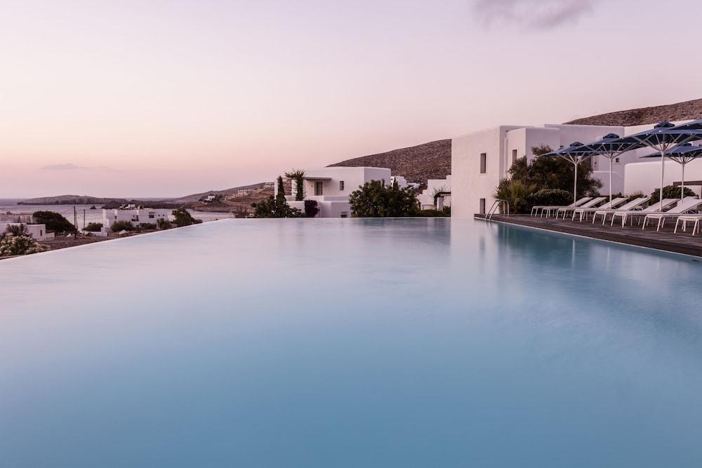 Anemi Folegandros Hotel 5*