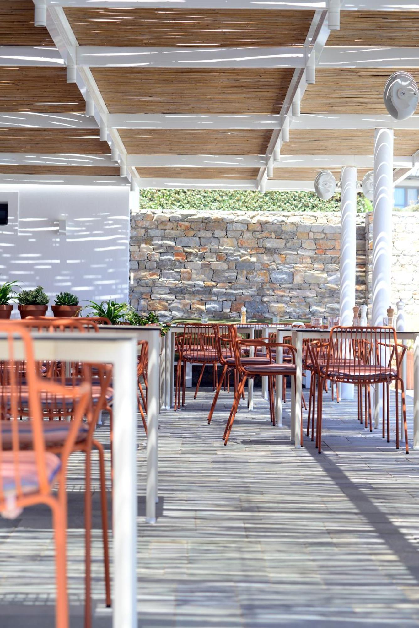 Anemi Folegandros Karavostasis (Folegandros)