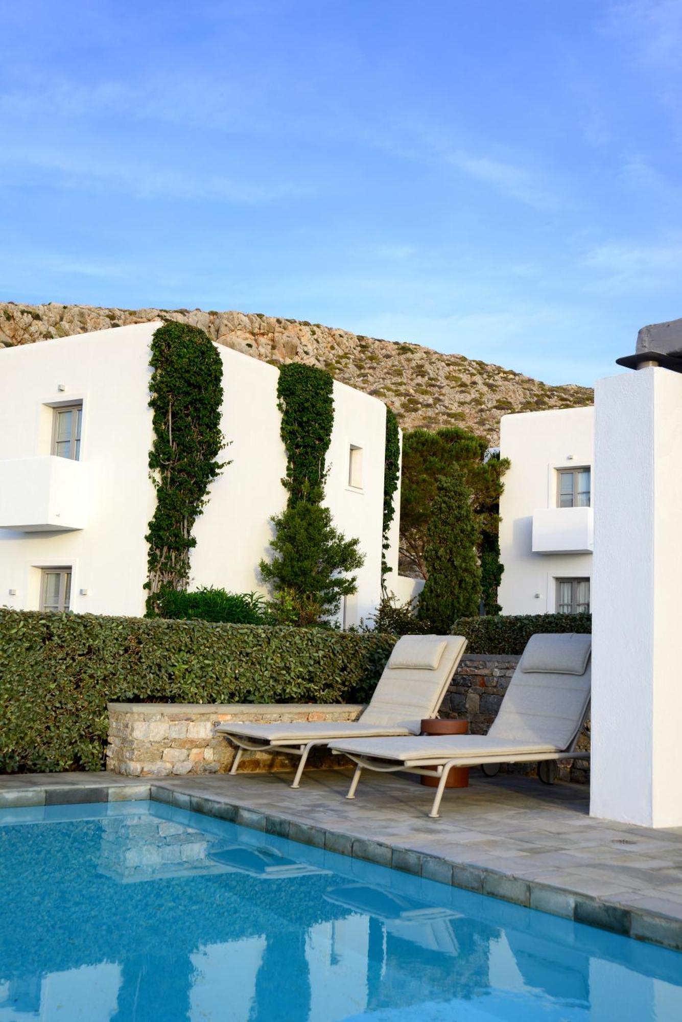 Anemi Folegandros Karavostasis (Folegandros)